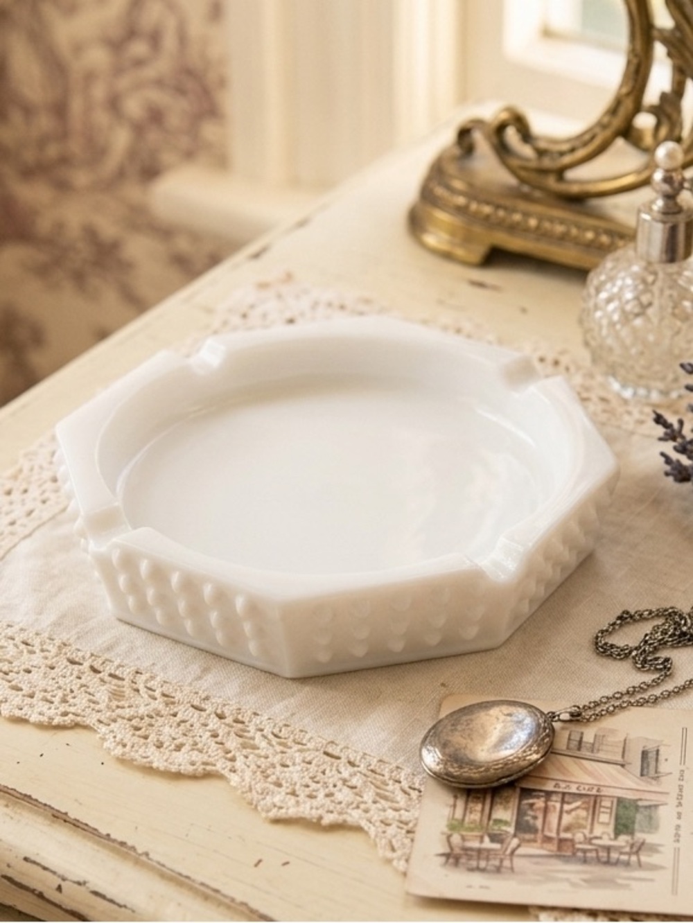 🌸 Vintage Fenton Hobnail Milk Glass Ashtray, White Octagonal Shape